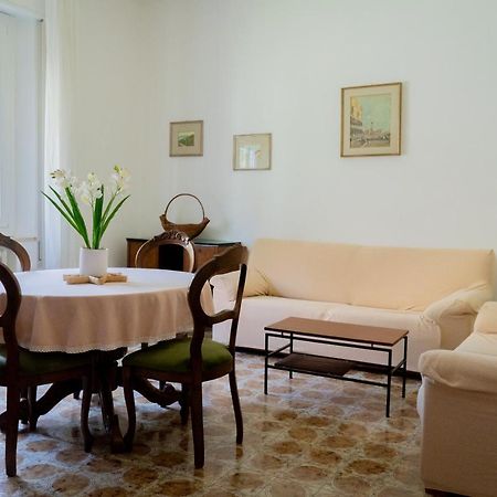 Reno Family House Apartment ราเวนนา ภายนอก รูปภาพ